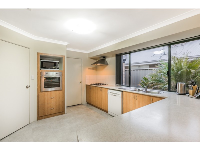 7 Sunbury Link, Wellard WA 6170