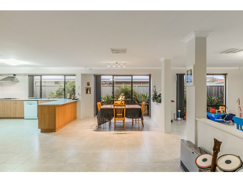 7 Sunbury Link, Wellard WA 6170