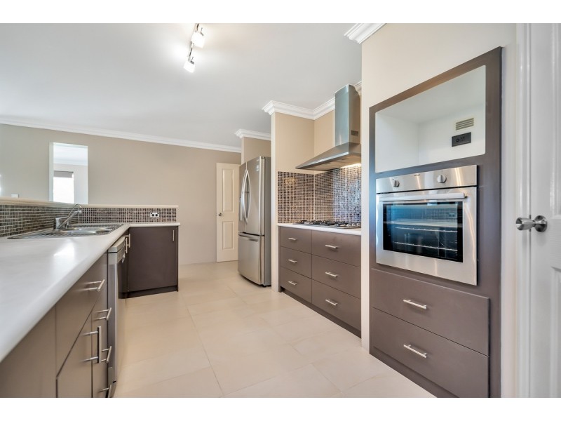 9 Jolly Rambler Boulevard, Ravenswood WA 6208