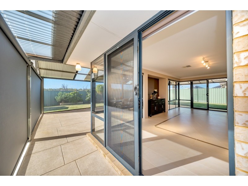 9 Jolly Rambler Boulevard, Ravenswood WA 6208