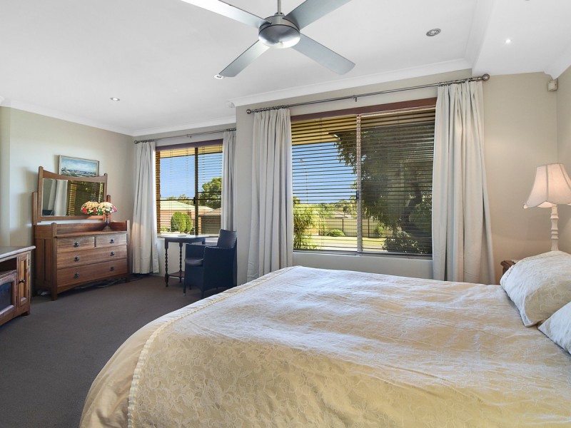 3 Carwoola Circle, Carramar WA 6031