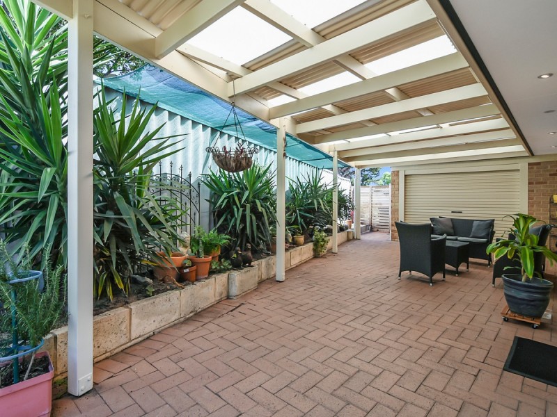 3 Carwoola Circle, Carramar WA 6031