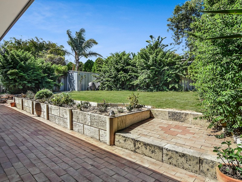 3 Carwoola Circle, Carramar WA 6031