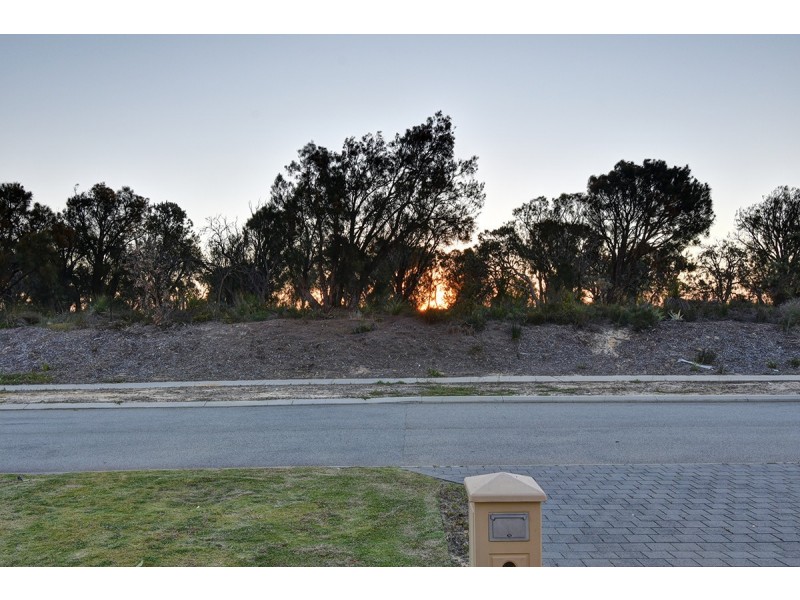 48 Wallum Road, Banksia Grove WA 6031