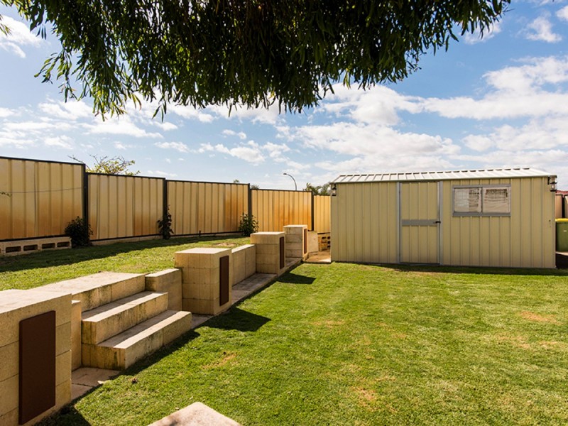 41 Roscommon Crescent, Orelia WA 6167