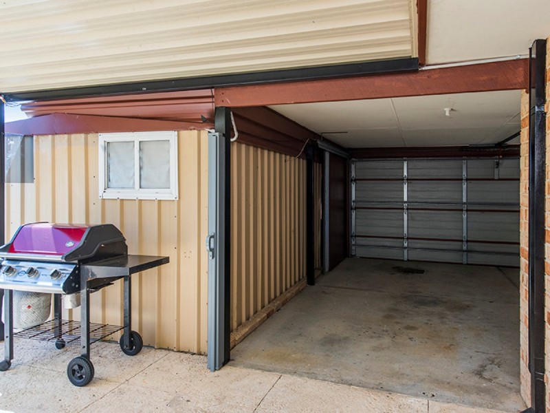 41 Roscommon Crescent, Orelia WA 6167