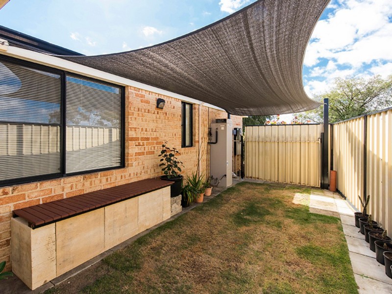 41 Roscommon Crescent, Orelia WA 6167