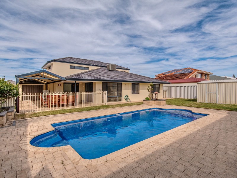 13 San Cristobal Gardens, Secret Harbour WA 6173