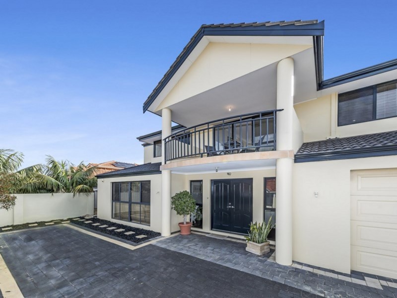 13 San Cristobal Gardens, Secret Harbour WA 6173