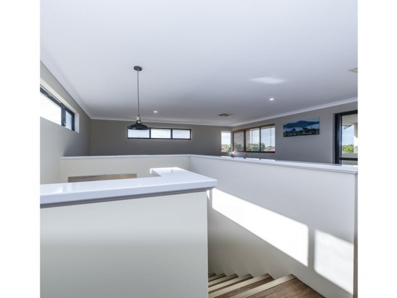 13 San Cristobal Gardens, Secret Harbour WA 6173