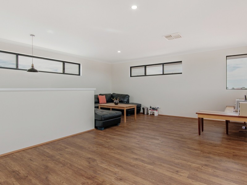 13 San Cristobal Gardens, Secret Harbour WA 6173