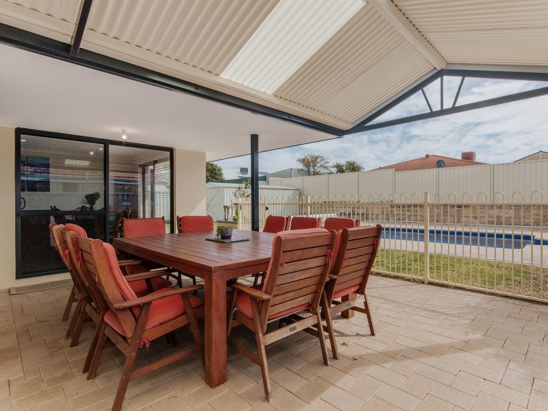 13 San Cristobal Gardens, Secret Harbour WA 6173