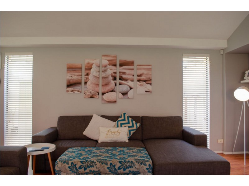 17 Brightlands Circuit, Carramar WA 6031