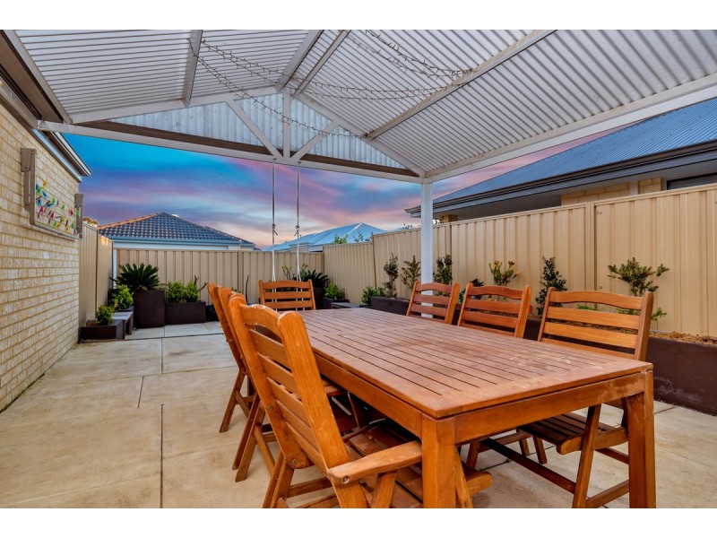 16 Baroness Road, Baldivis WA 6171