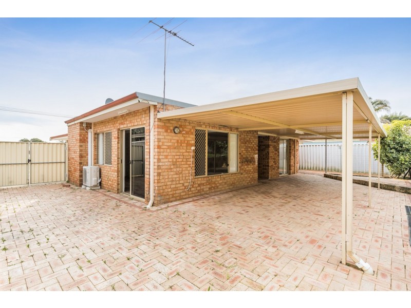 5 Burrows Place, Parmelia WA 6167