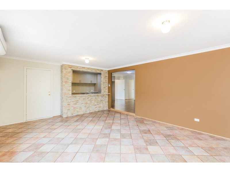 5 Burrows Place, Parmelia WA 6167