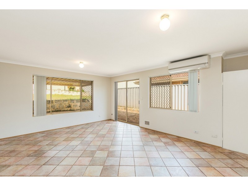 5 Burrows Place, Parmelia WA 6167