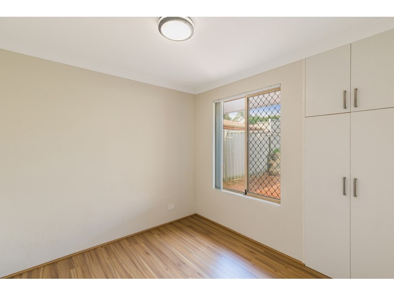 5 Burrows Place, Parmelia WA 6167