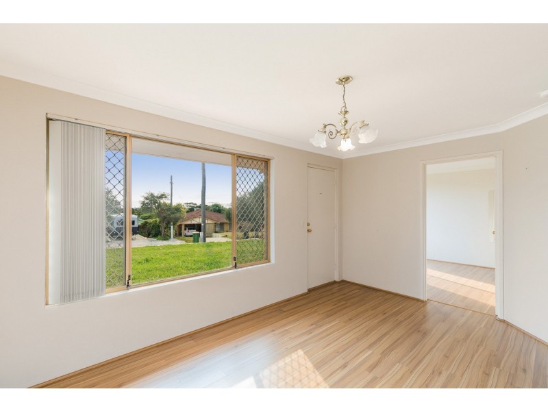 5 Burrows Place, Parmelia WA 6167