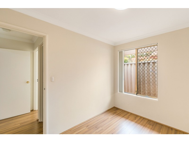 5 Burrows Place, Parmelia WA 6167