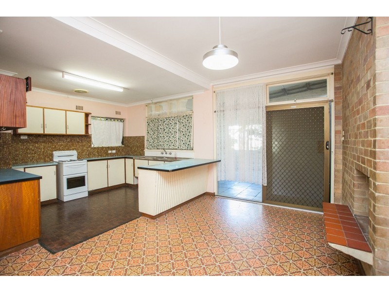 17 Ravenswood Drive, Nollamara WA 6061