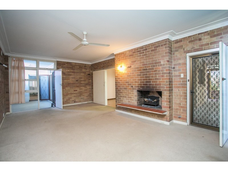 17 Ravenswood Drive, Nollamara WA 6061