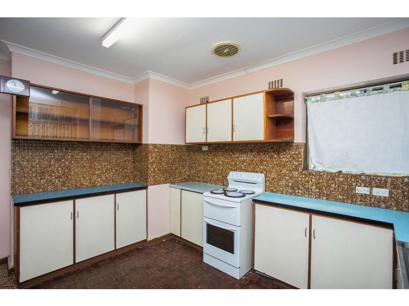 17 Ravenswood Drive, Nollamara WA 6061