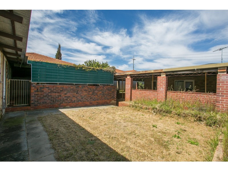 17 Ravenswood Drive, Nollamara WA 6061