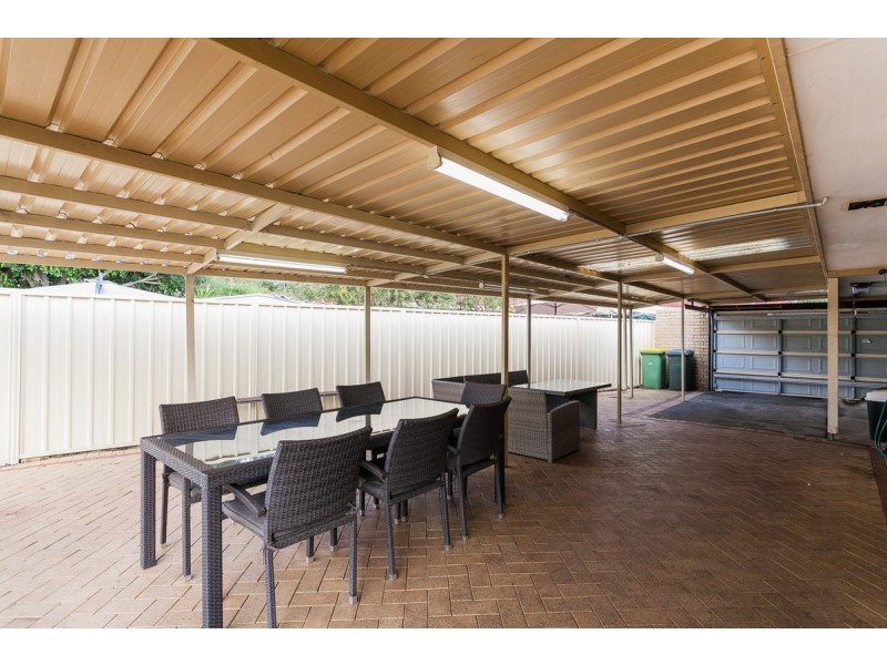 22 Brandon Mews, Parmelia WA 6167