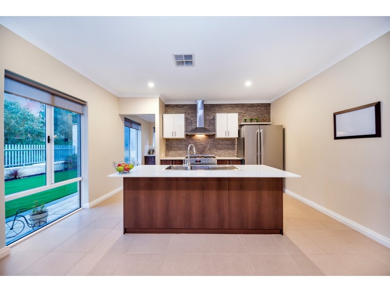 15 Headingley Link, Meadow Springs WA 6210