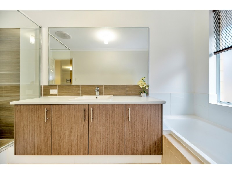 15 Headingley Link, Meadow Springs WA 6210