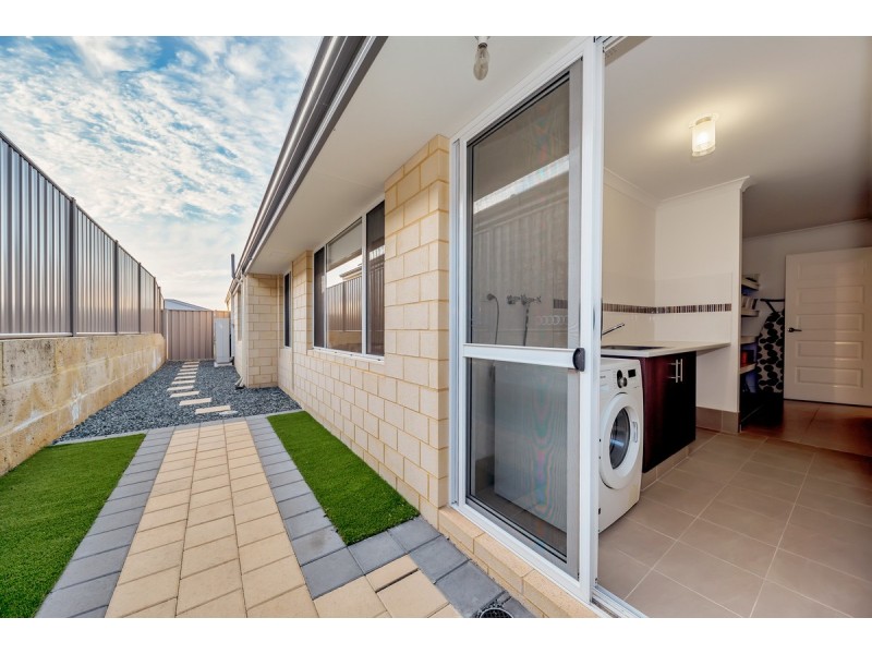 15 Headingley Link, Meadow Springs WA 6210
