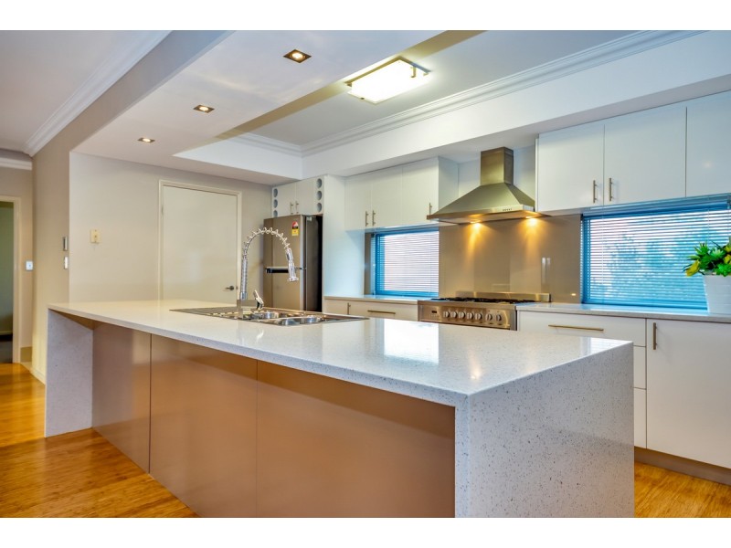 16 Southport Boulevard, Dawesville WA 6211
