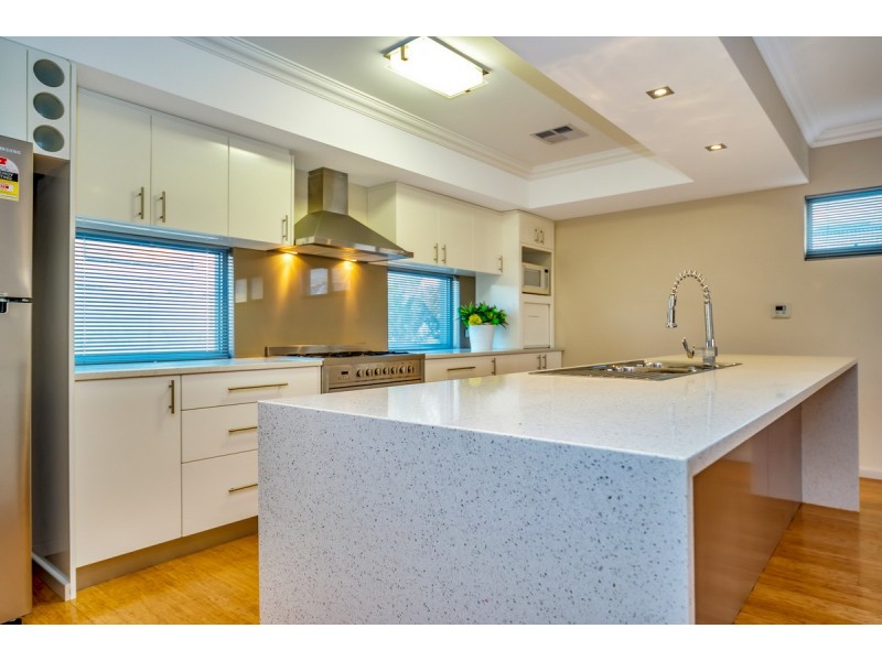 16 Southport Boulevard, Dawesville WA 6211