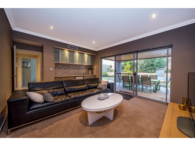16 Southport Boulevard, Dawesville WA 6211