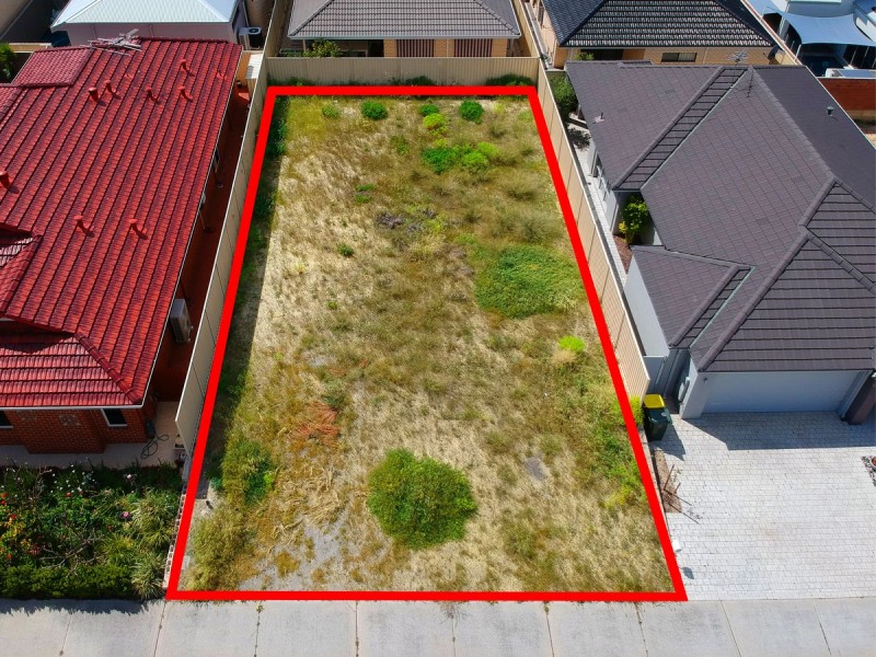 8 Fairvale Bend, Madeley WA 6065