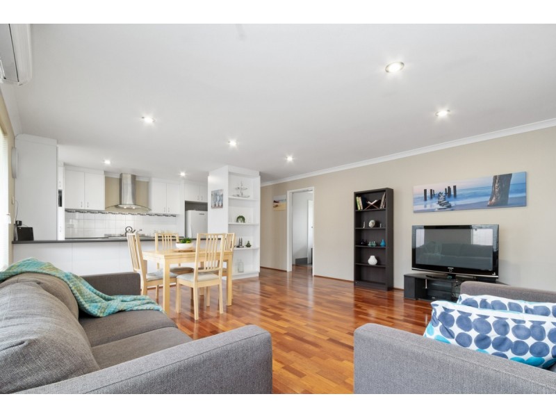 100 Bethwyn Circuit, Madeley WA 6065