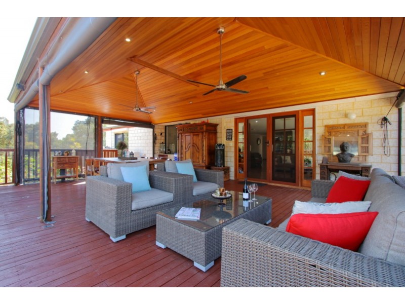 241 Vines Avenue, The Vines WA 6069