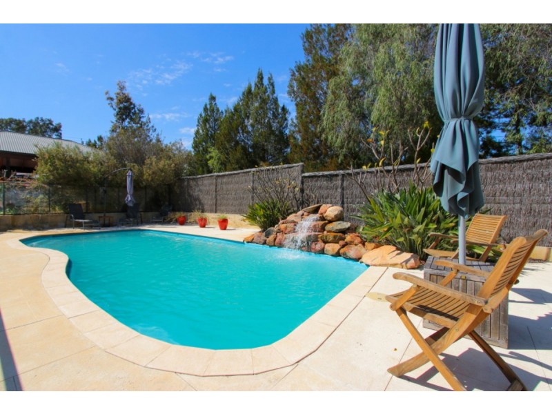 241 Vines Avenue, The Vines WA 6069