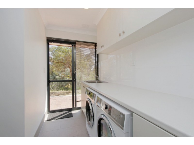 241 Vines Avenue, The Vines WA 6069