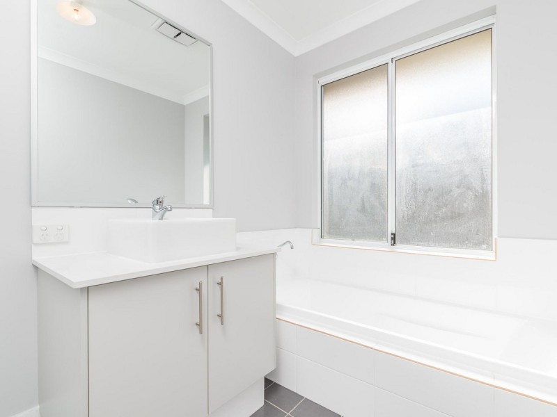 1363 Rowley Road, Hilbert WA 6112