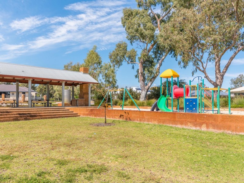 1363 Rowley Road, Hilbert WA 6112