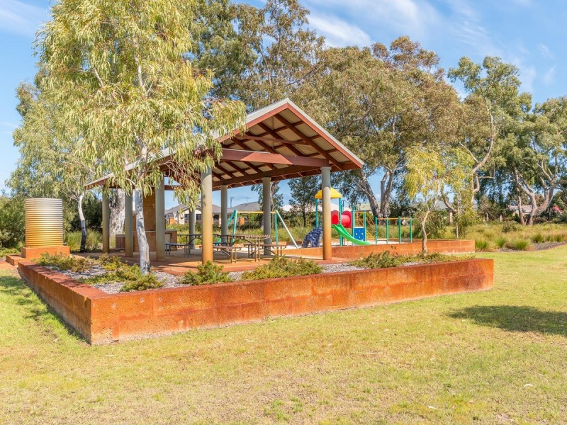 1363 Rowley Road, Hilbert WA 6112