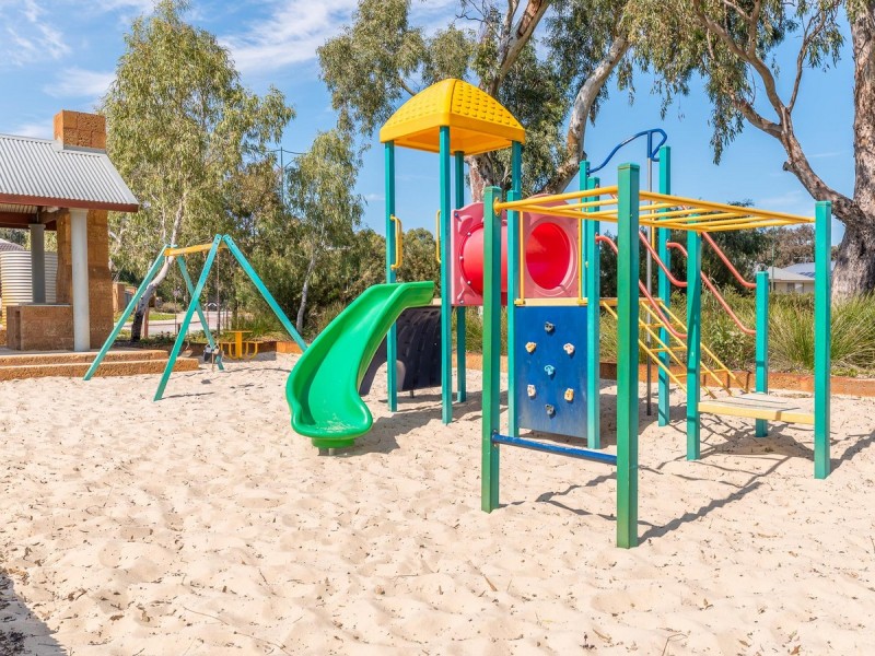 1363 Rowley Road, Hilbert WA 6112