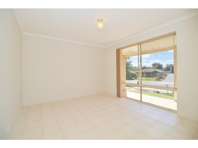 9 Yanrey Street, Golden Bay WA 6174