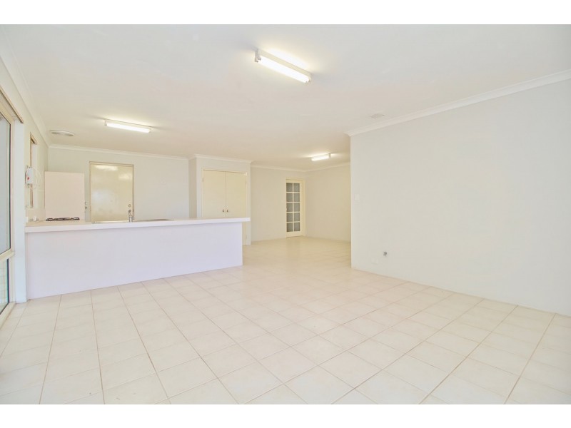 9 Yanrey Street, Golden Bay WA 6174