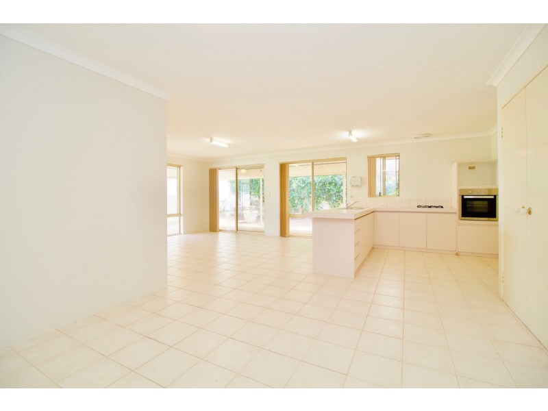 9 Yanrey Street, Golden Bay WA 6174