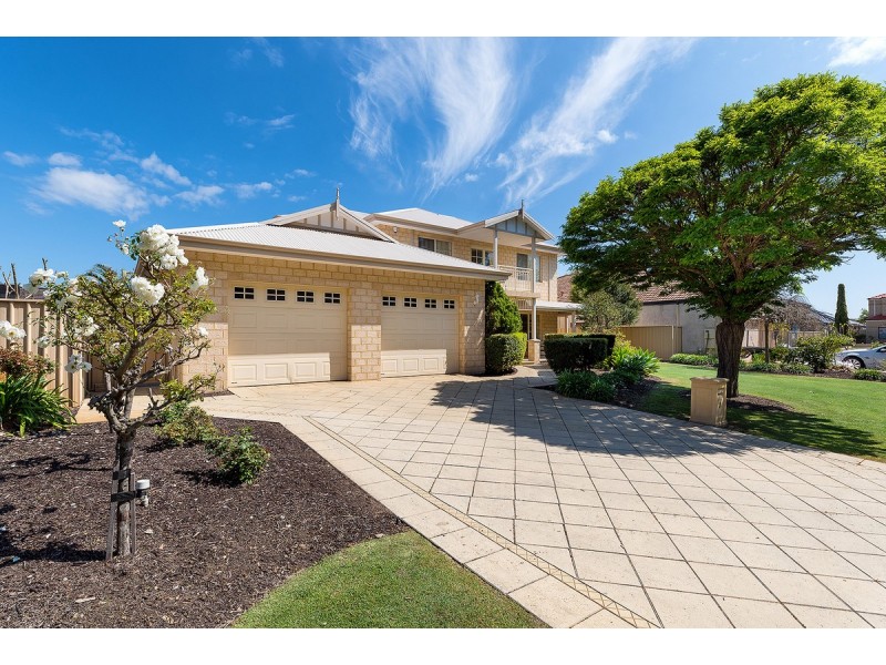 3 Bennett Drive, Canning Vale WA 6155