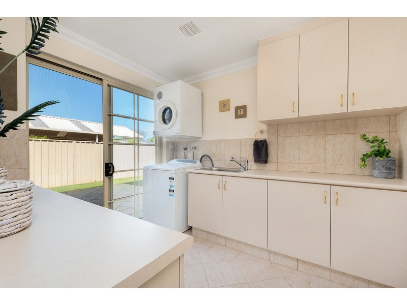 3 Bennett Drive, Canning Vale WA 6155