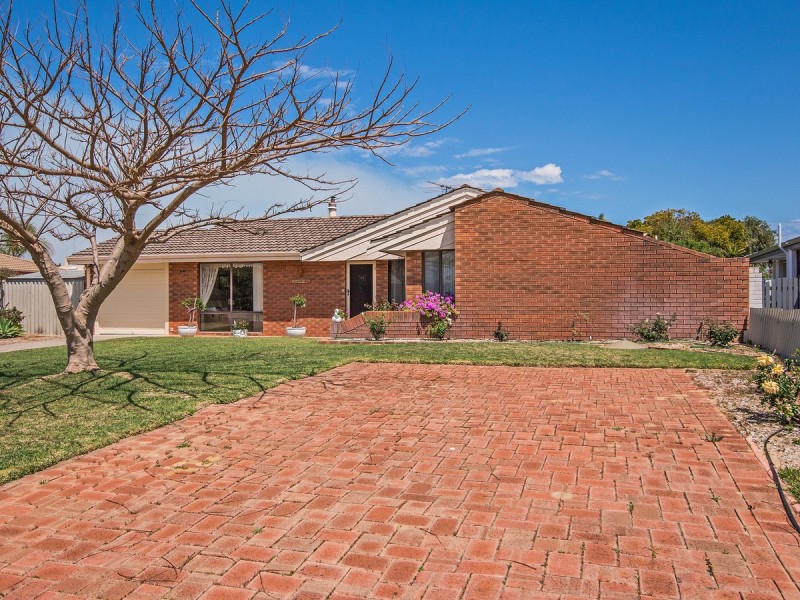 5 Compass Place, Waikiki WA 6169